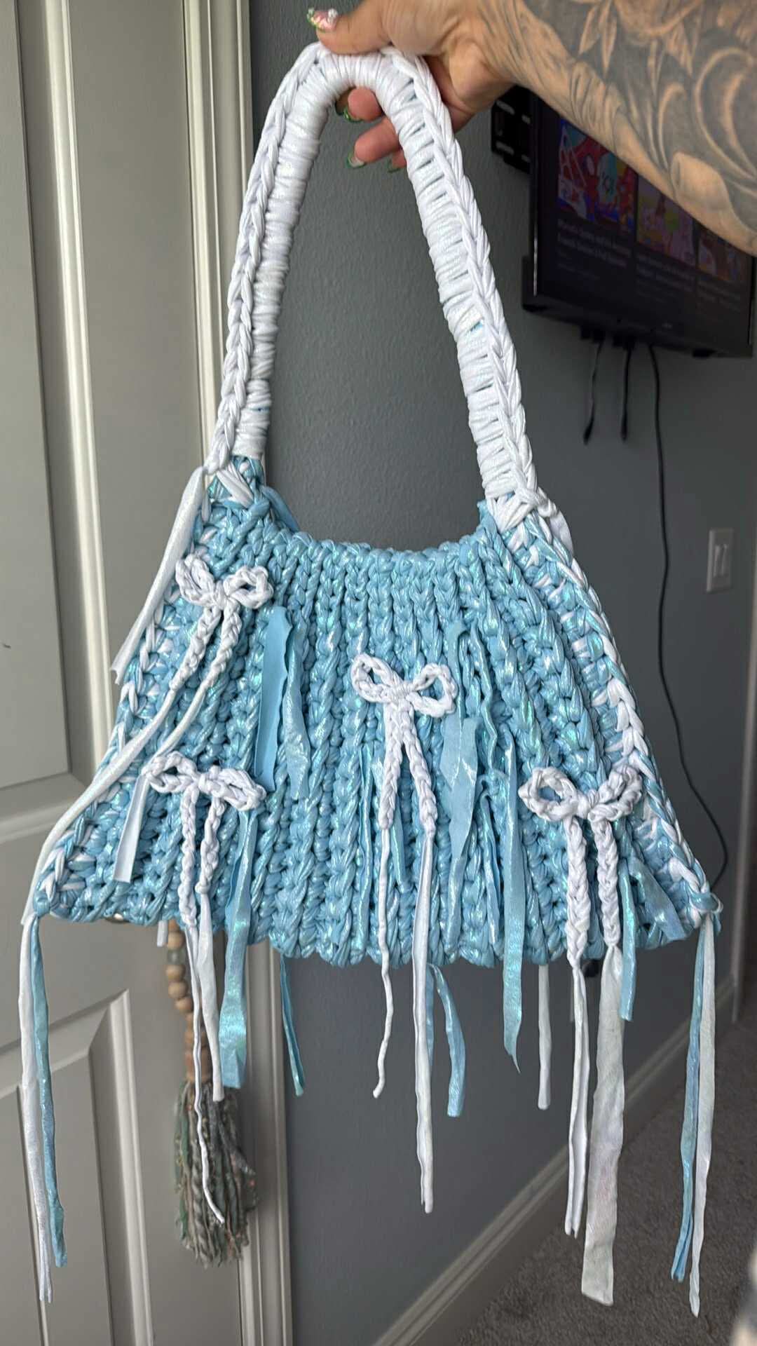 Frosted Bows